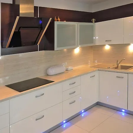 בית נופש Terraced House Near Baltic Sea & Wolinski Park מידזיזדרויה