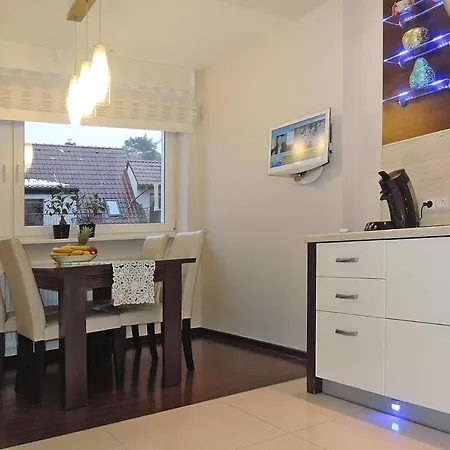 Terraced House Near Baltic Sea & Wolinski Park *