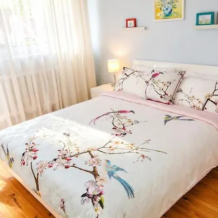 Terraced House Near Baltic Sea & Wolinski Park 펜션 미엥지즈드로예